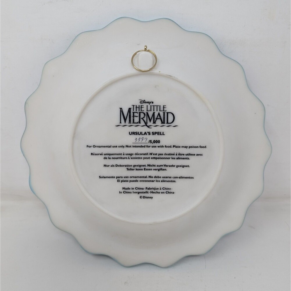 The Disney Store Little Mermaid 3D Plate Ursula’s Spell Limited Edition /5000 - Picture 2 of 13